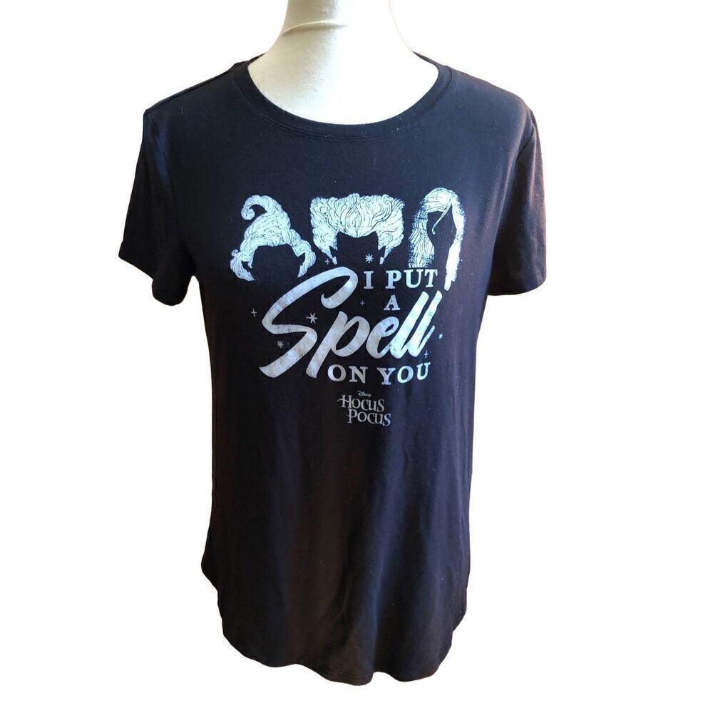 Hocus Pocus Disney black Hocus Pocus Graphic shirt sleeve tee shirt size M